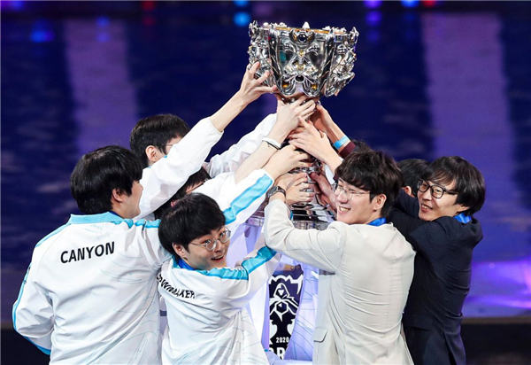 英雄联盟赛事：LPL全明星周末将延期举行 举办日期待定