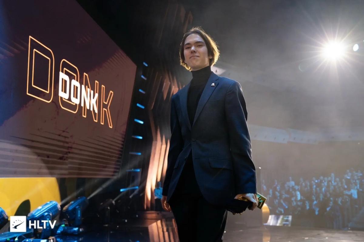 小伞战队评级 S：EDG S-：LNG、RNG、TES