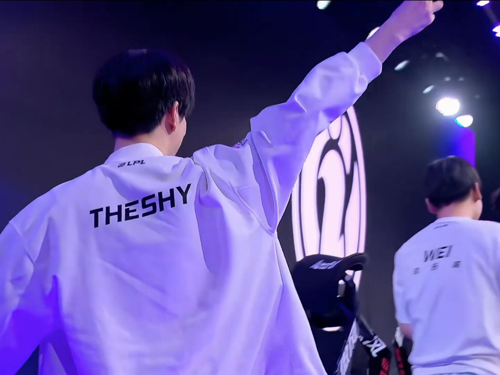 LPL夏季赛区域选拔赛：LNG 3-1战胜V5晋级下一轮